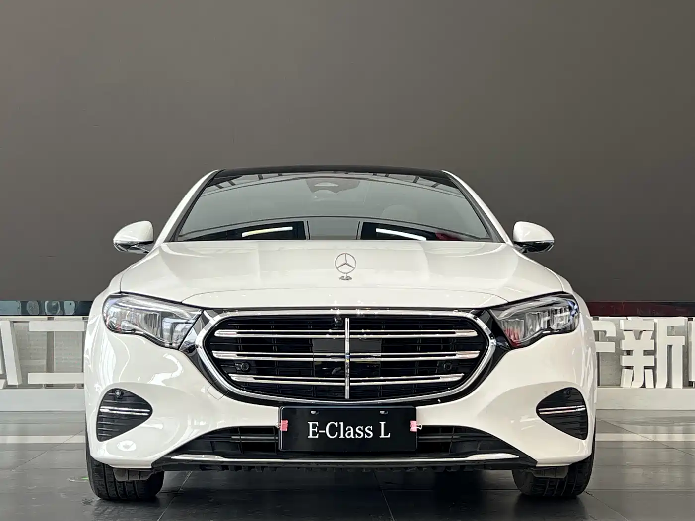 Mercedes-Benz E-Class 2024 Model E 260 L фото 5