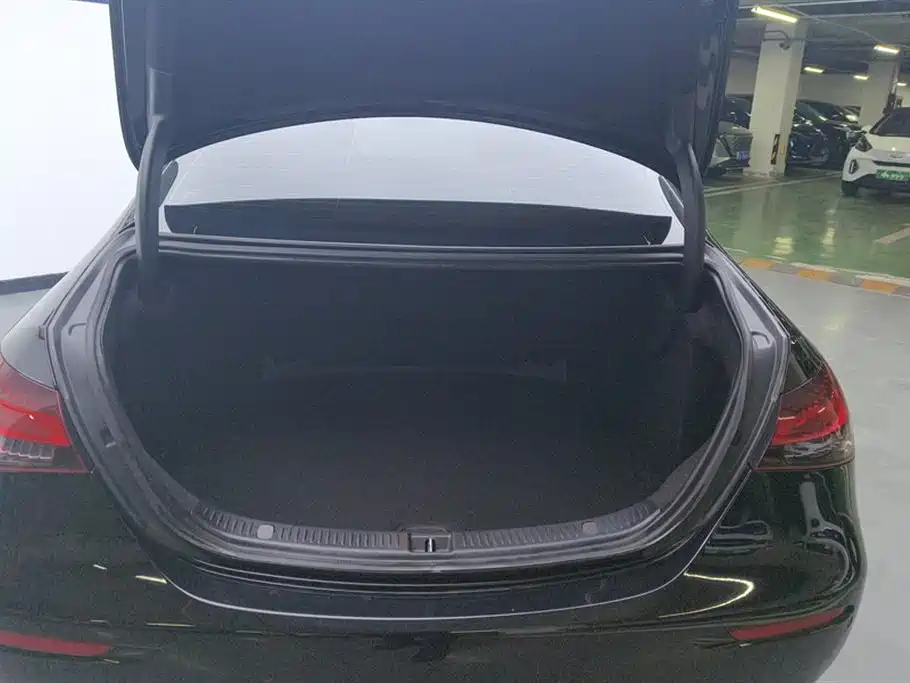 Mercedes-Benz E-Class 2022 Facelift E 300 L Fashion Style фото 4