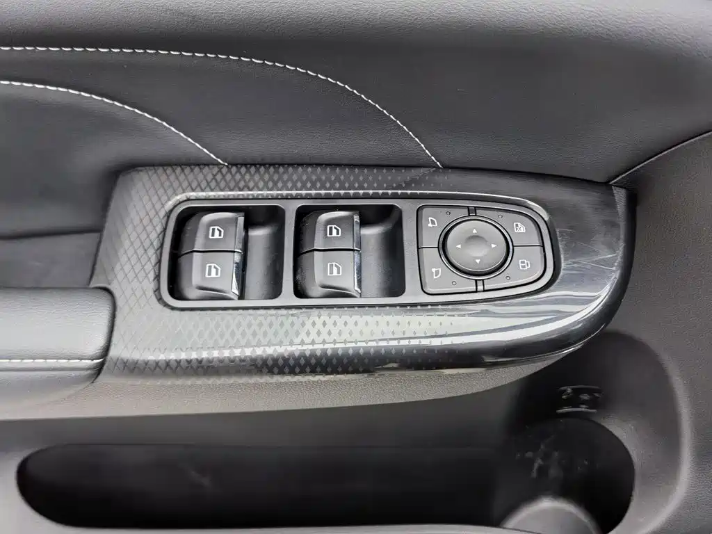 Фото 9 - Haval M6
