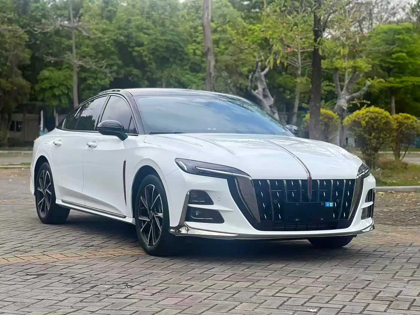 Hongqi H6 2025 Model 2.0T Beauty Edition фото 3