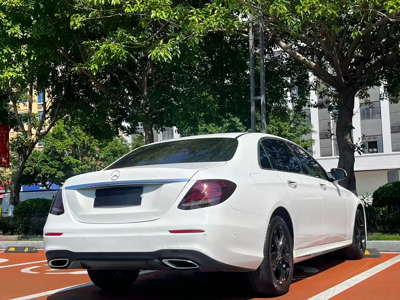 Mercedes-Benz E-Class 2019 E 200 L Sport фото 9