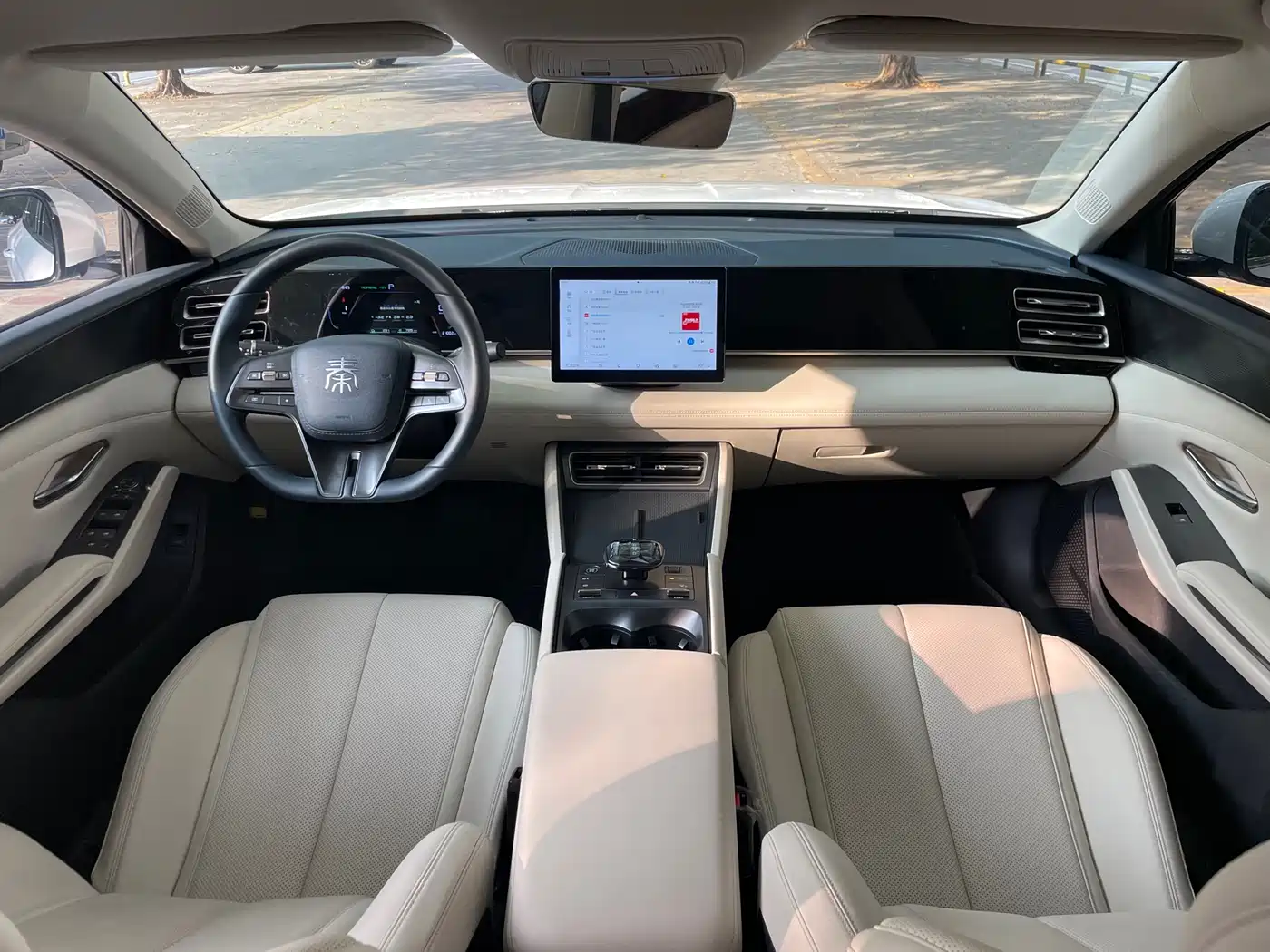 BYD Qin L 2024 DM-i 80KM Leading Edition фото 4