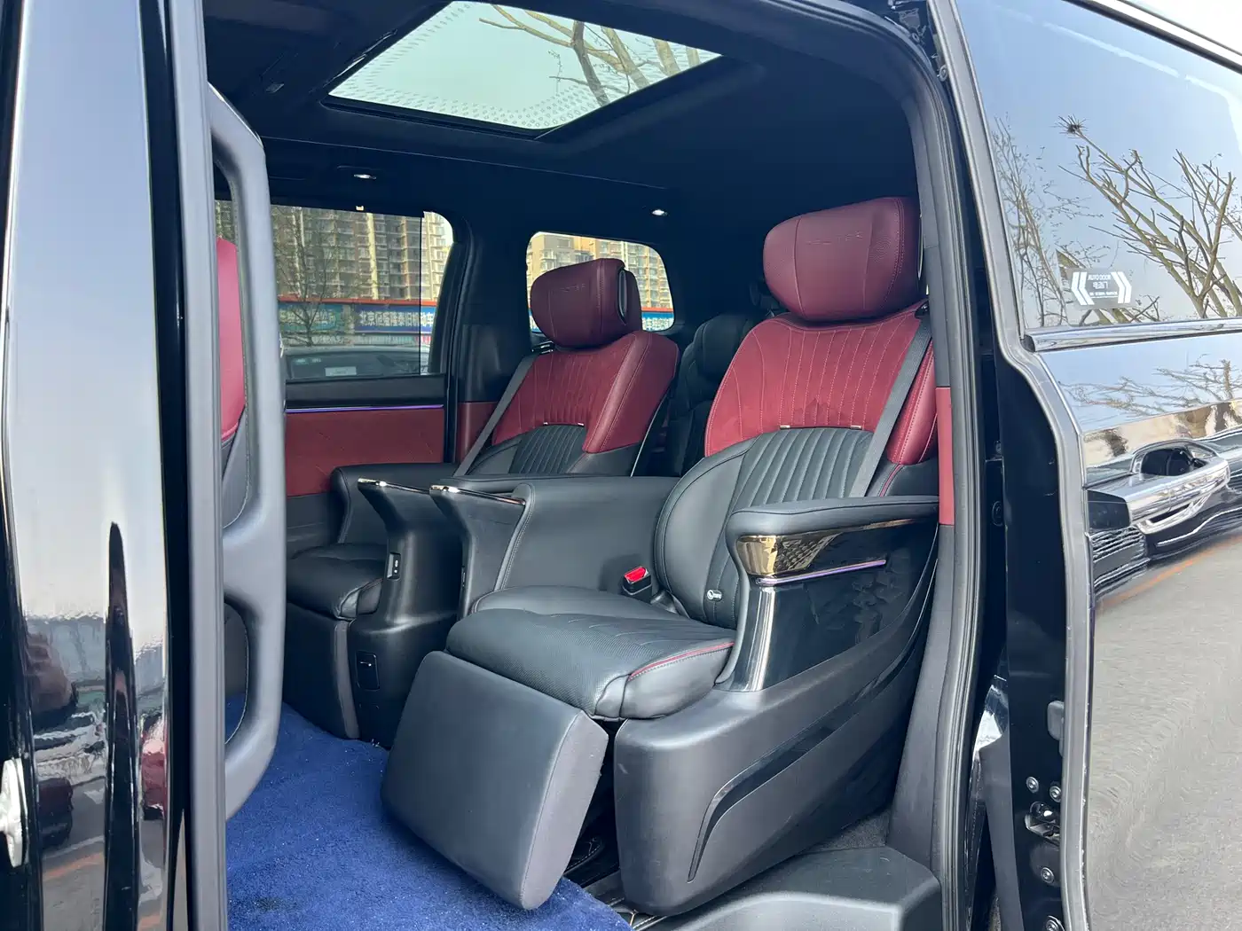 GAC Trumpchi Trumpchi M8 2023 Model Master Series Hybrid Royal Edition фото 9