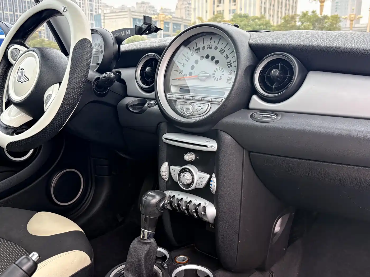 MINI CLUBMAN 2009 2007 Model 1.6L COOPER Excitement