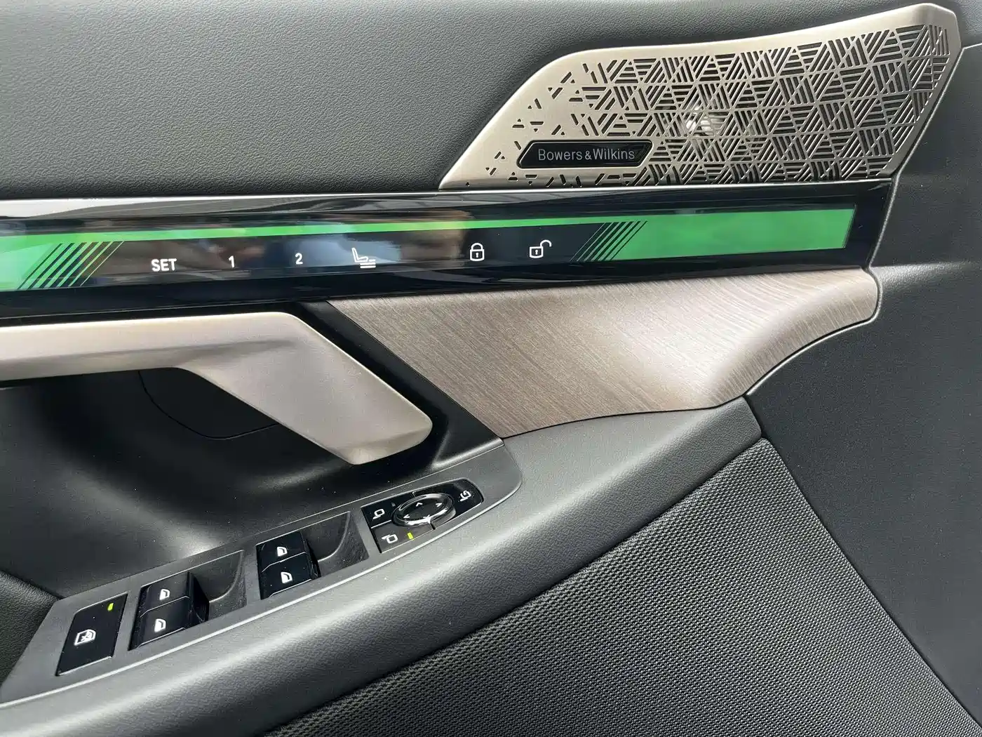 BMW 5 Series 2024 530Li Premium Luxury Package фото 20
