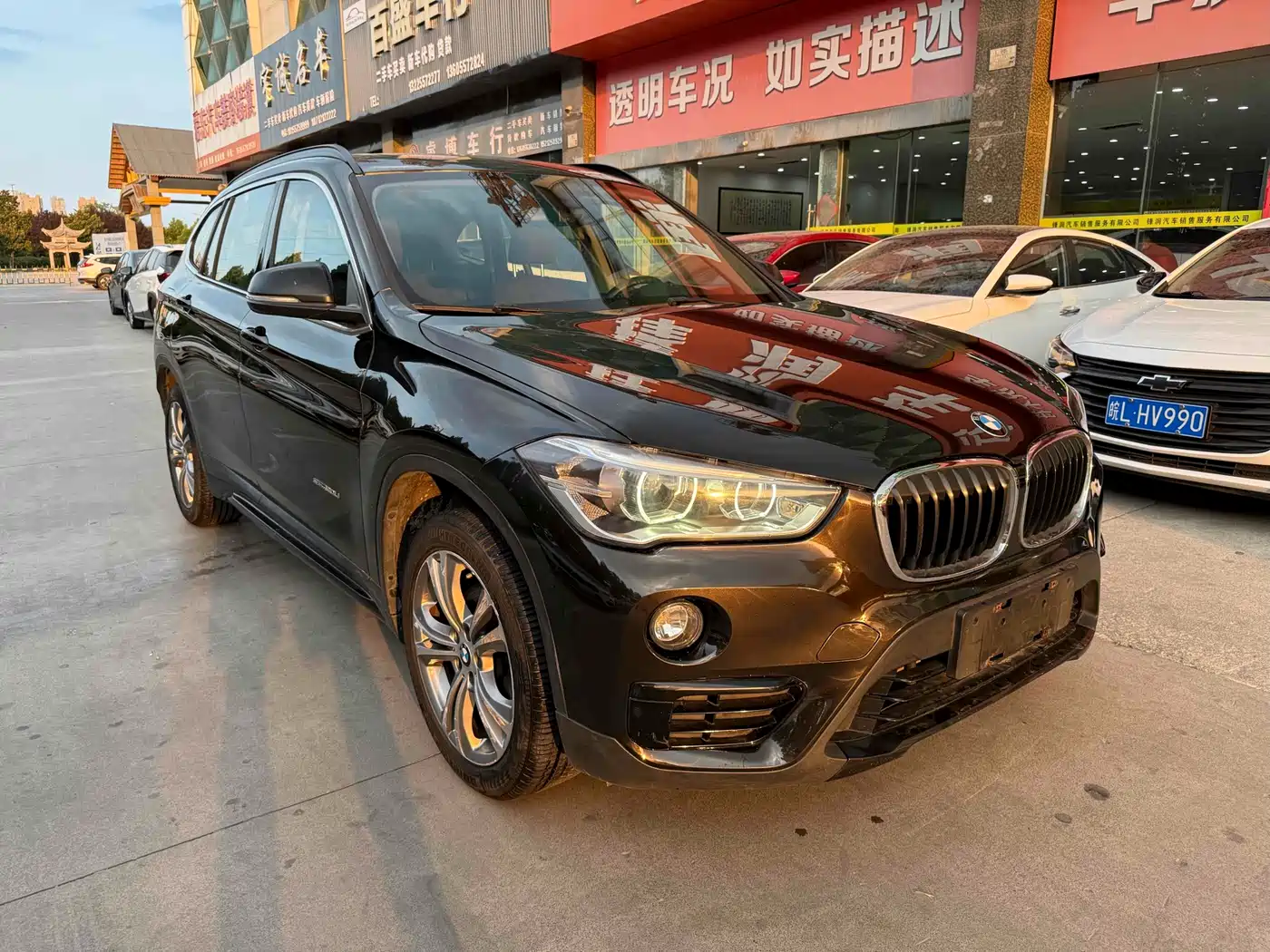 BMW X1 2018 sDrive18Li Premium Model фото 3