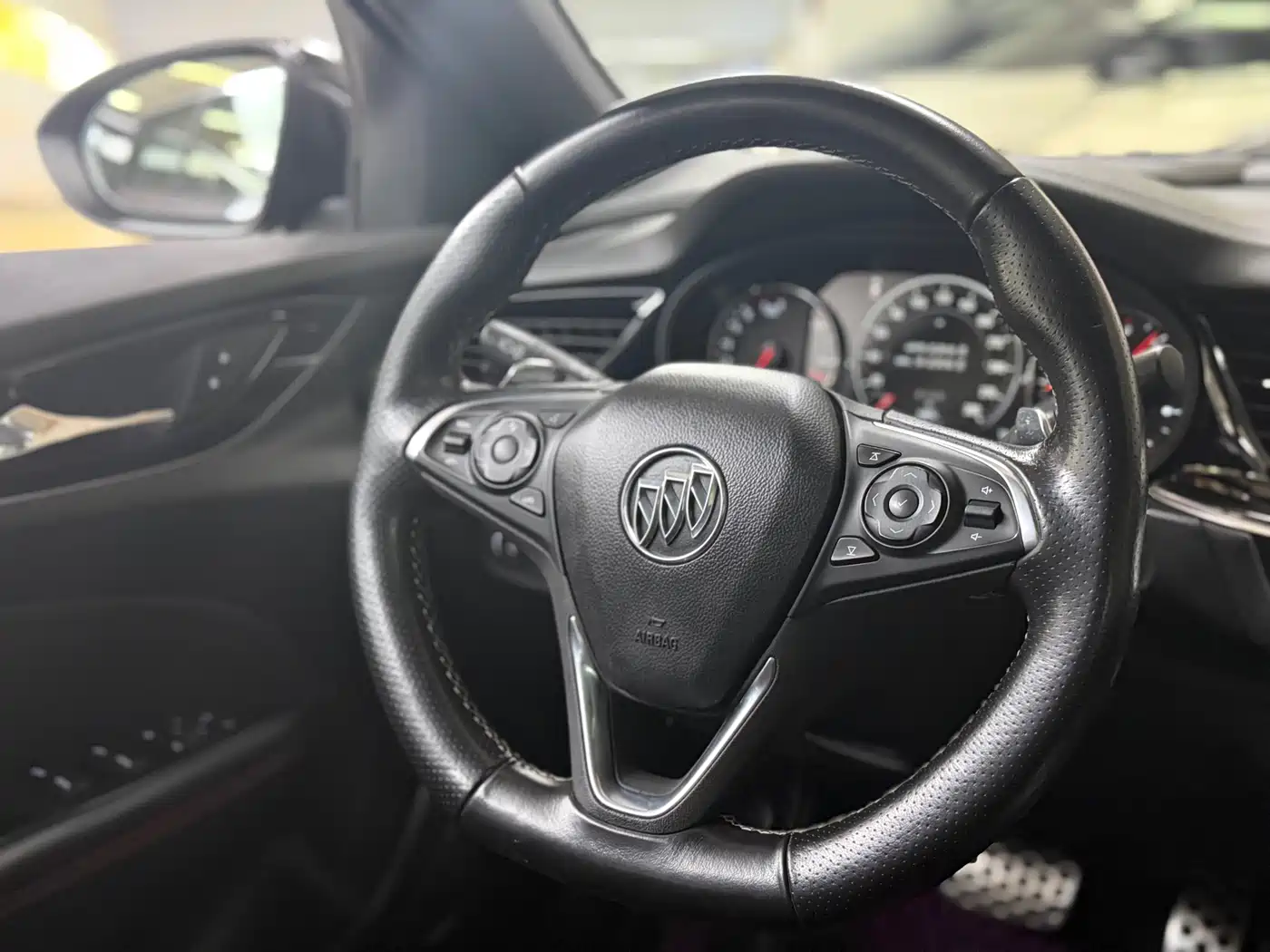 Buick Regal 2017 GS 28T Luxury Type фото 8