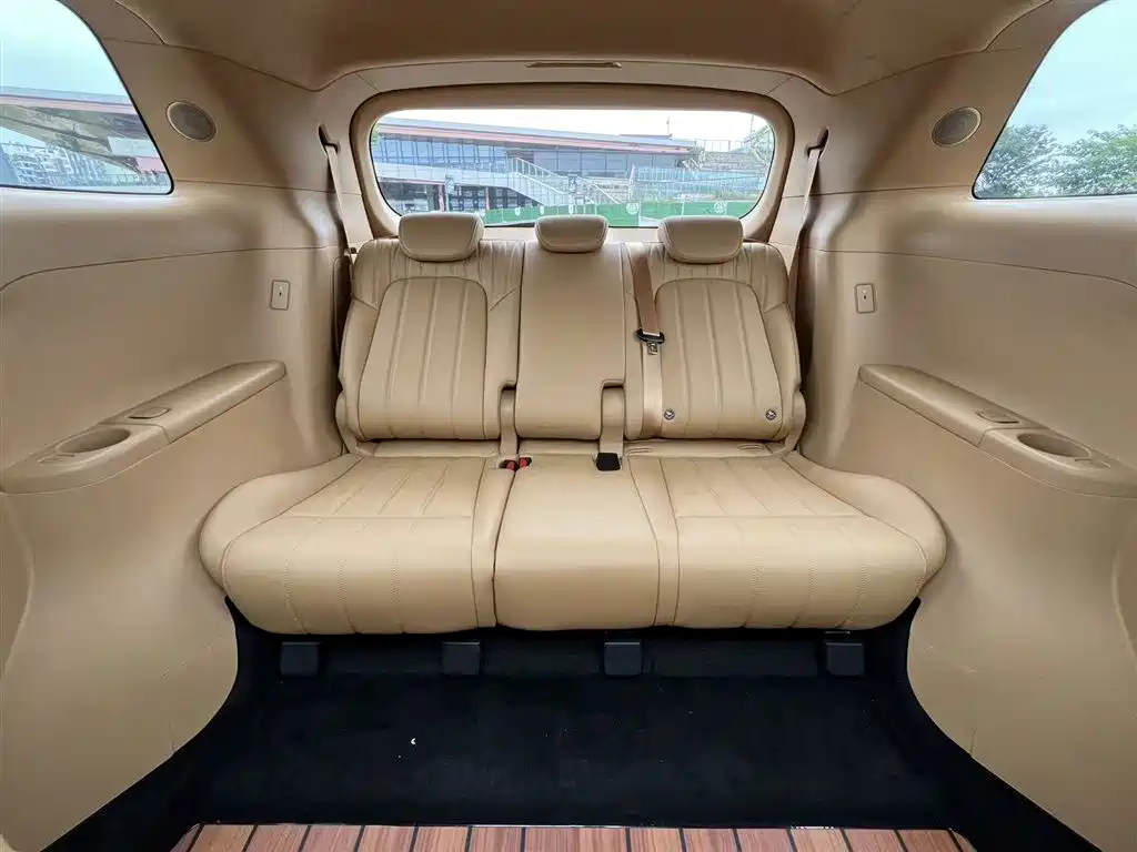 Voyah Auto Voyah Dreamer 2025 PHEV AWD Flagship Kunpeng Edition фото 12