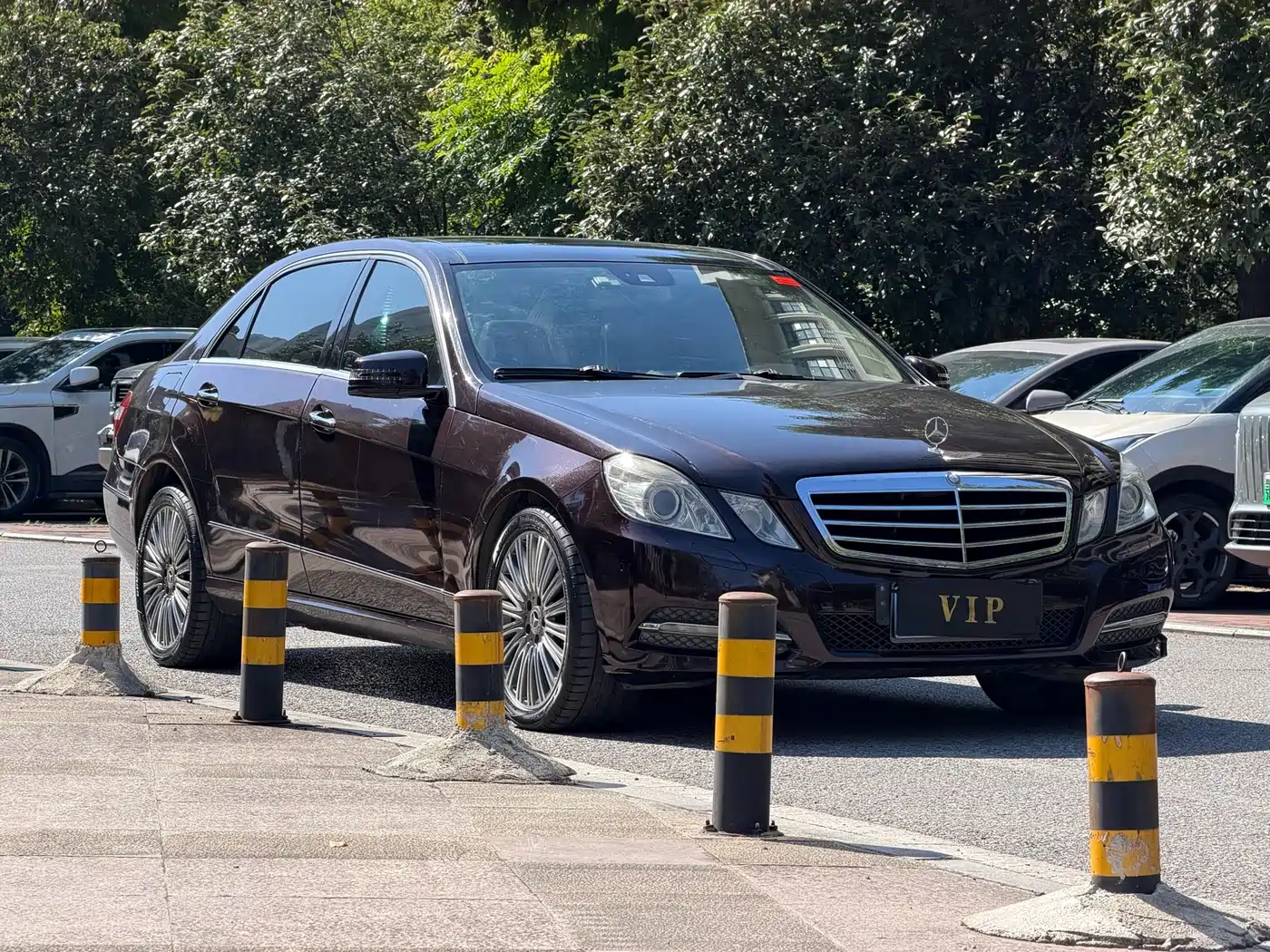 Mercedes-Benz E-Class 2011 2010 E 300 L Fashion
