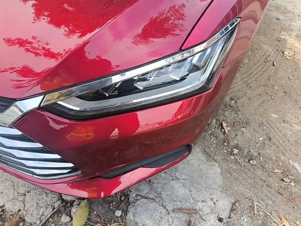 BYD Qin Pro 2018 1.5TI Automatic Smart Connected Premium Edition фото 24