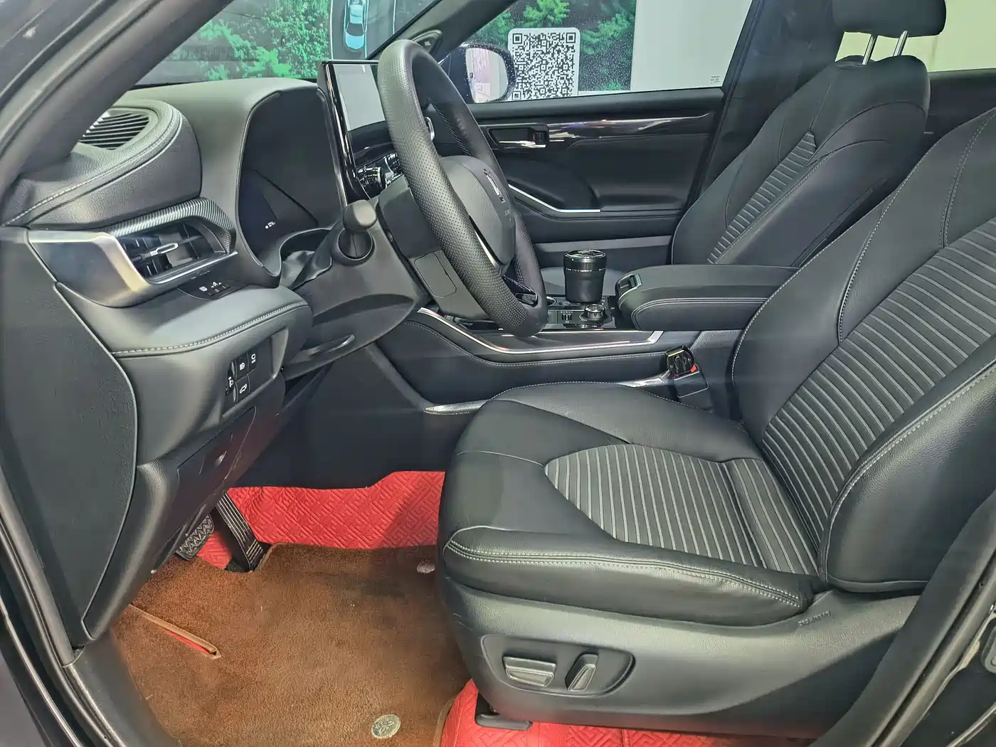 Toyota Crown Kluger 2022 2.0T 4WD Sporty Edition фото 10
