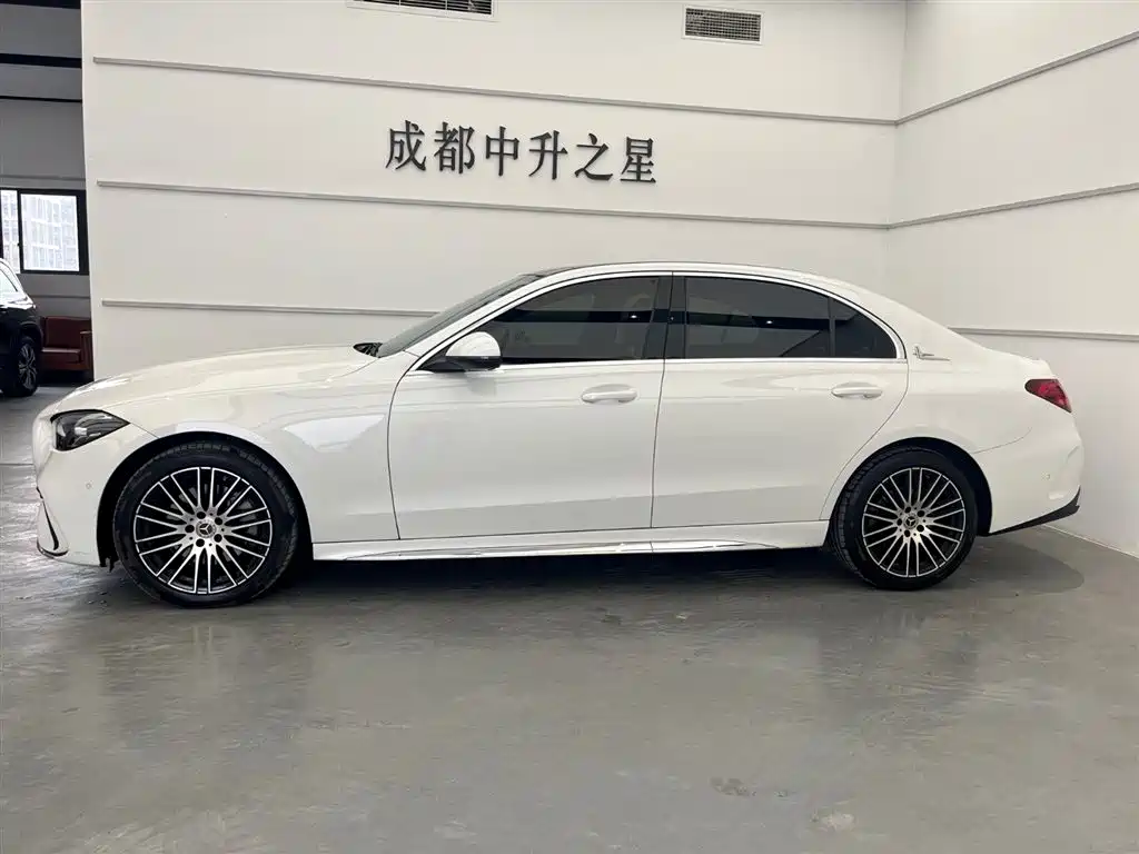 Mercedes-Benz C-Class 2023 C 200 L Sport фото 4