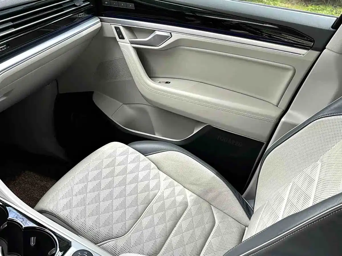 Volkswagen Touareg 2019 3.0TSI Sharp Intelligence Edition China VI фото 10
