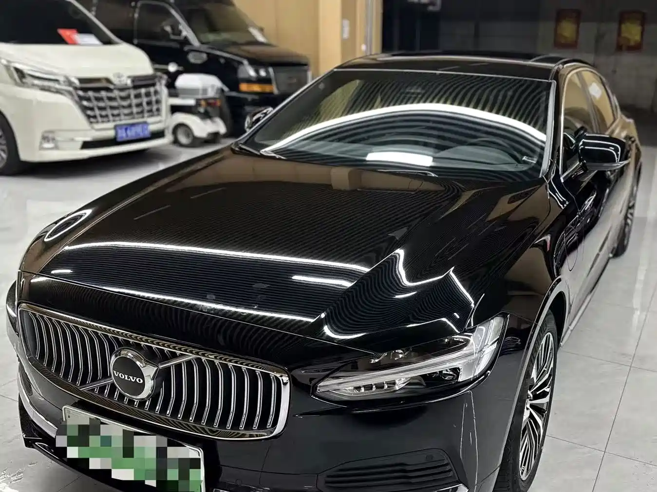 Volvo S90 Plug-in Hybrid 2024 2024 PHEV AWD Long Range Momentum Luxury Edition