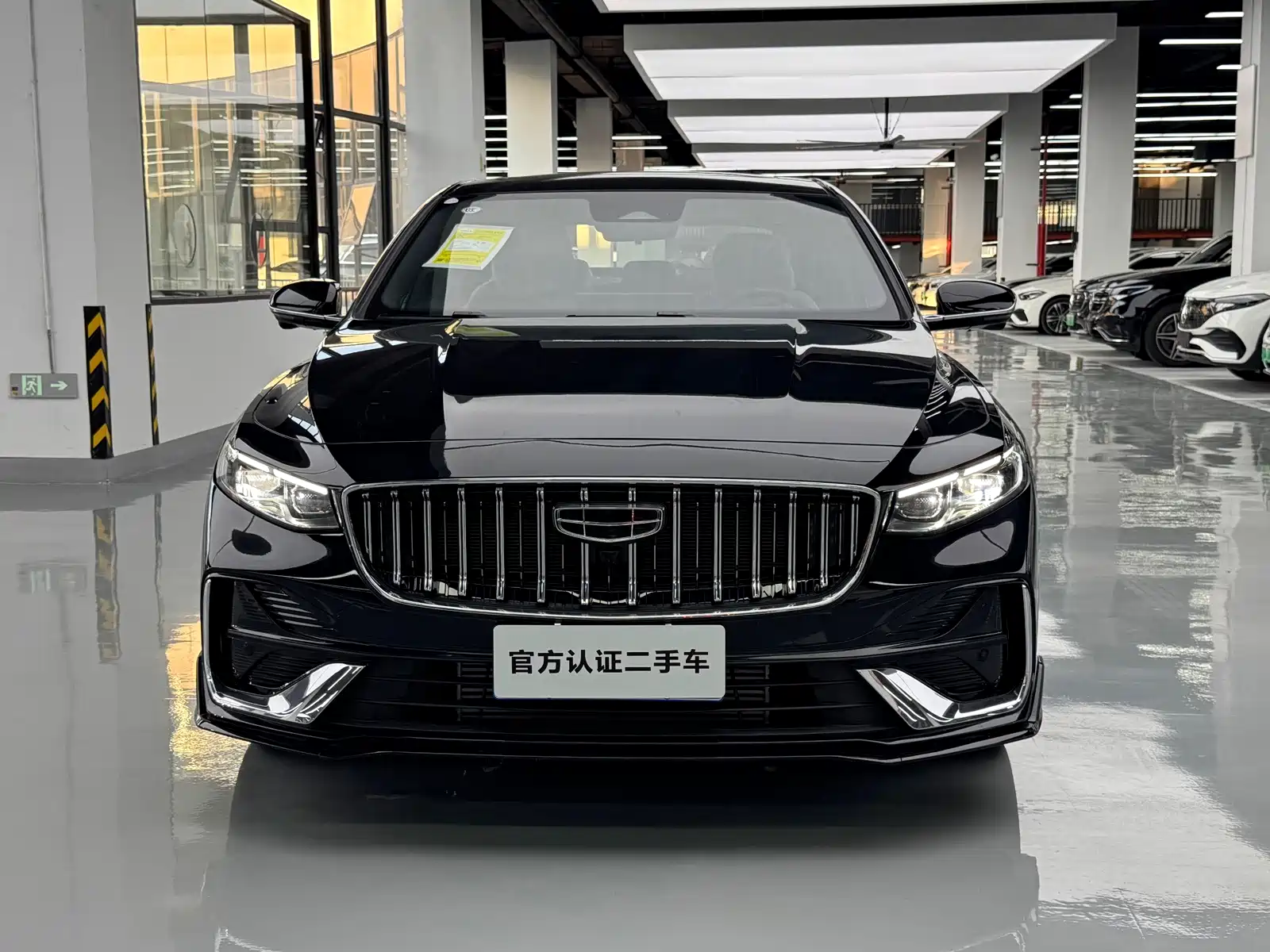 Фото 1 - Geely Preface