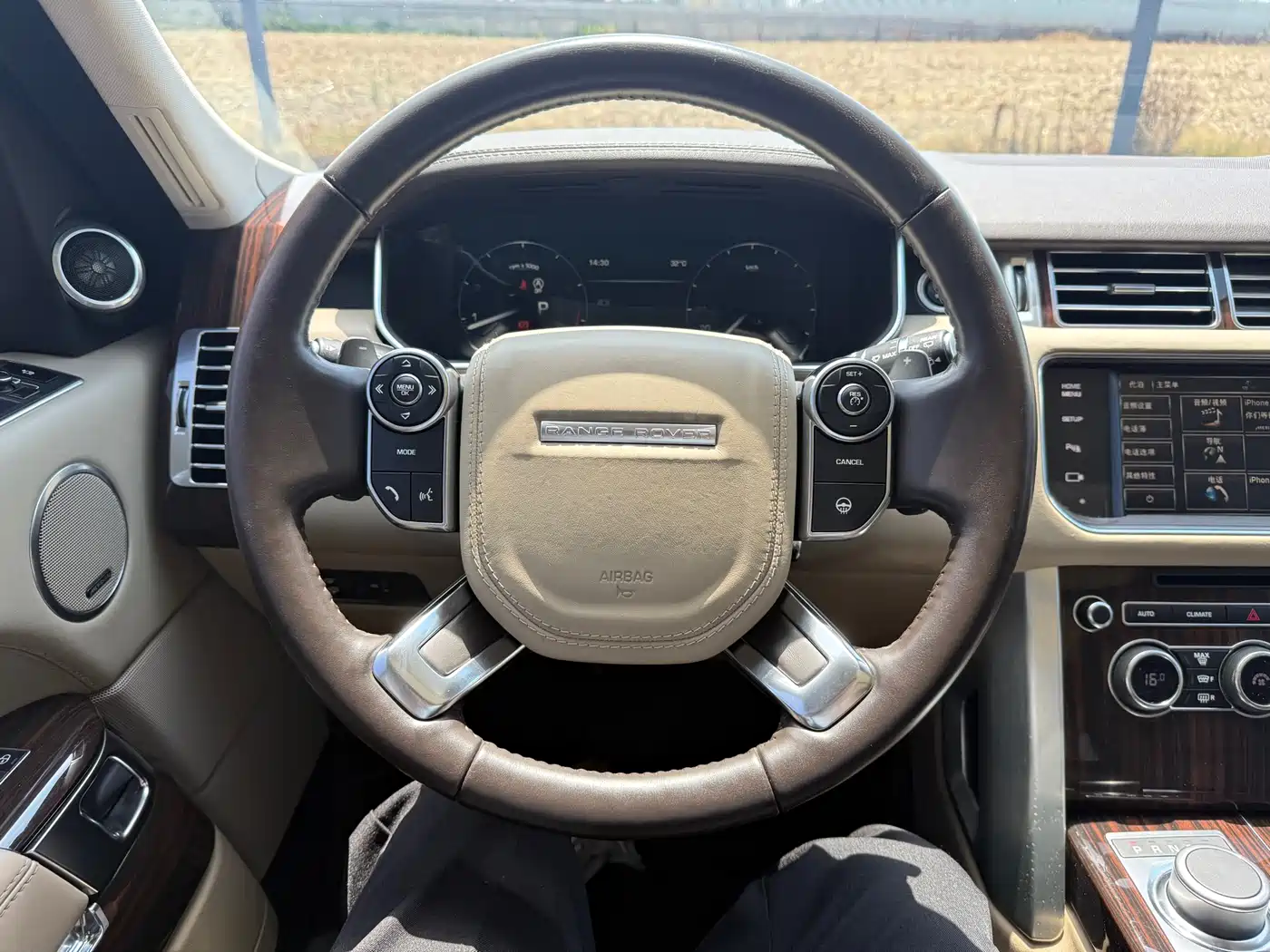 Land Rover Range Rover 2015 3.0 SC V6 Vogue SE Genesis Extended Edition фото 35