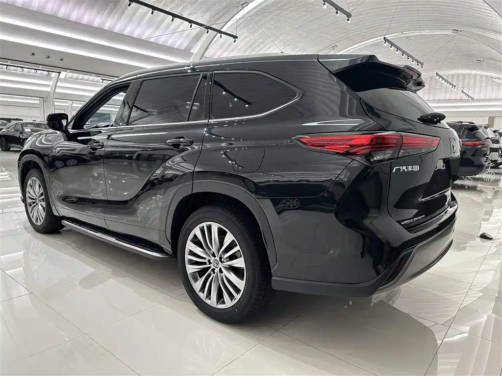 Toyota Highlander 2024 380T AWD Premium 7-Seater фото 21
