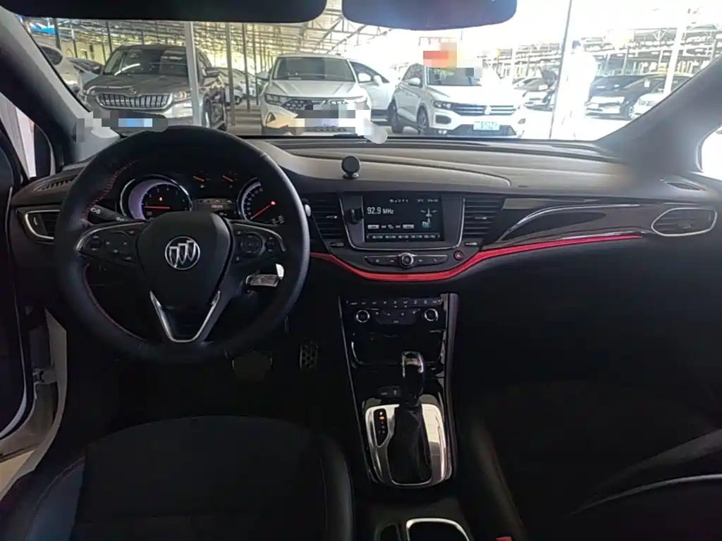 Buick Verano 2019 Hatchback GS 20T DCT Leading фото 10