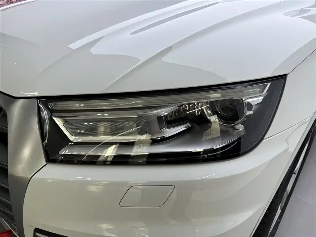 Audi Q5L 2020 Facelift 40 TFSI Honor Fashion фото 9
