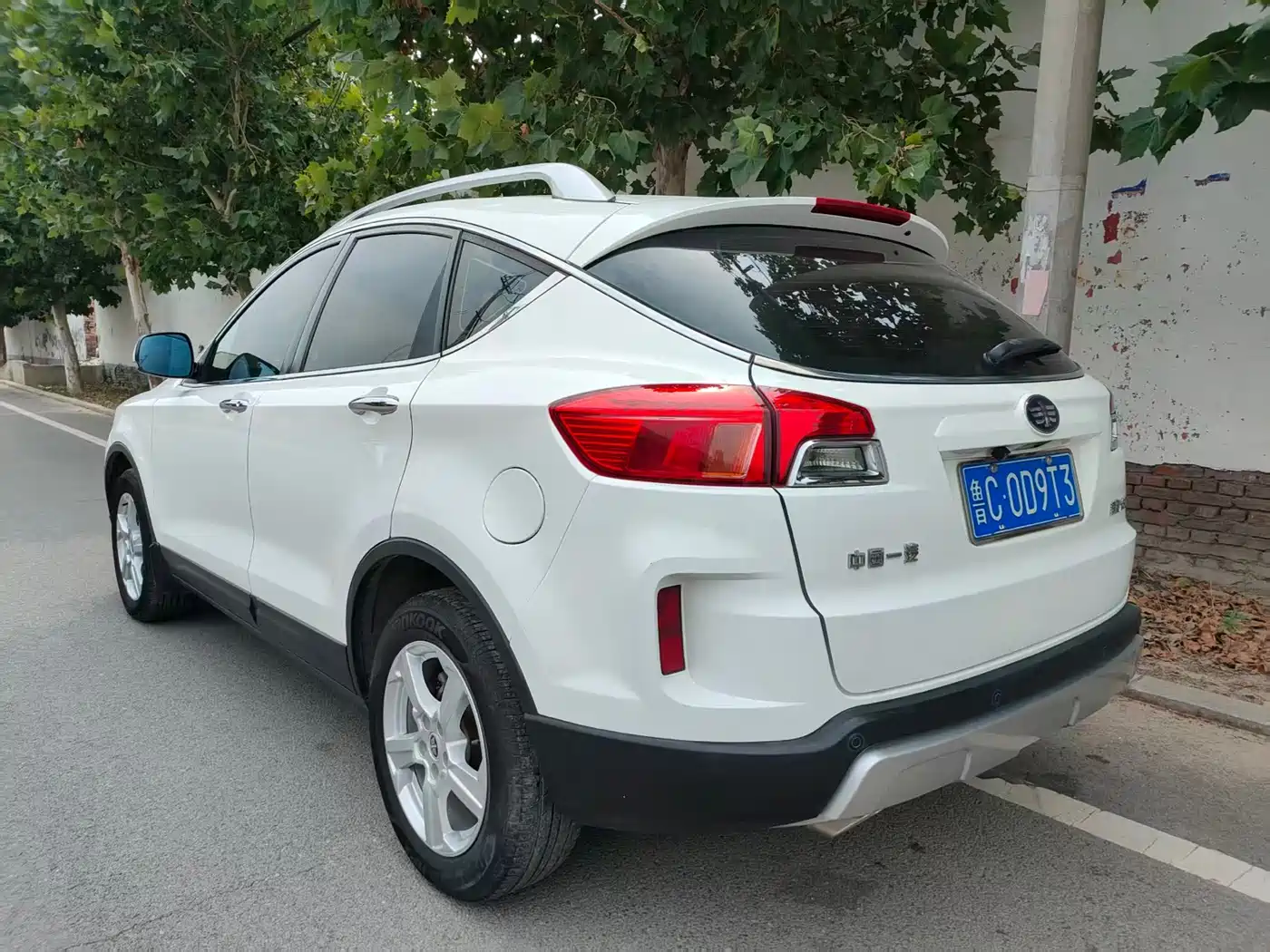 Besturn X80 2014 2013 2.0L Automatic Comfort Model