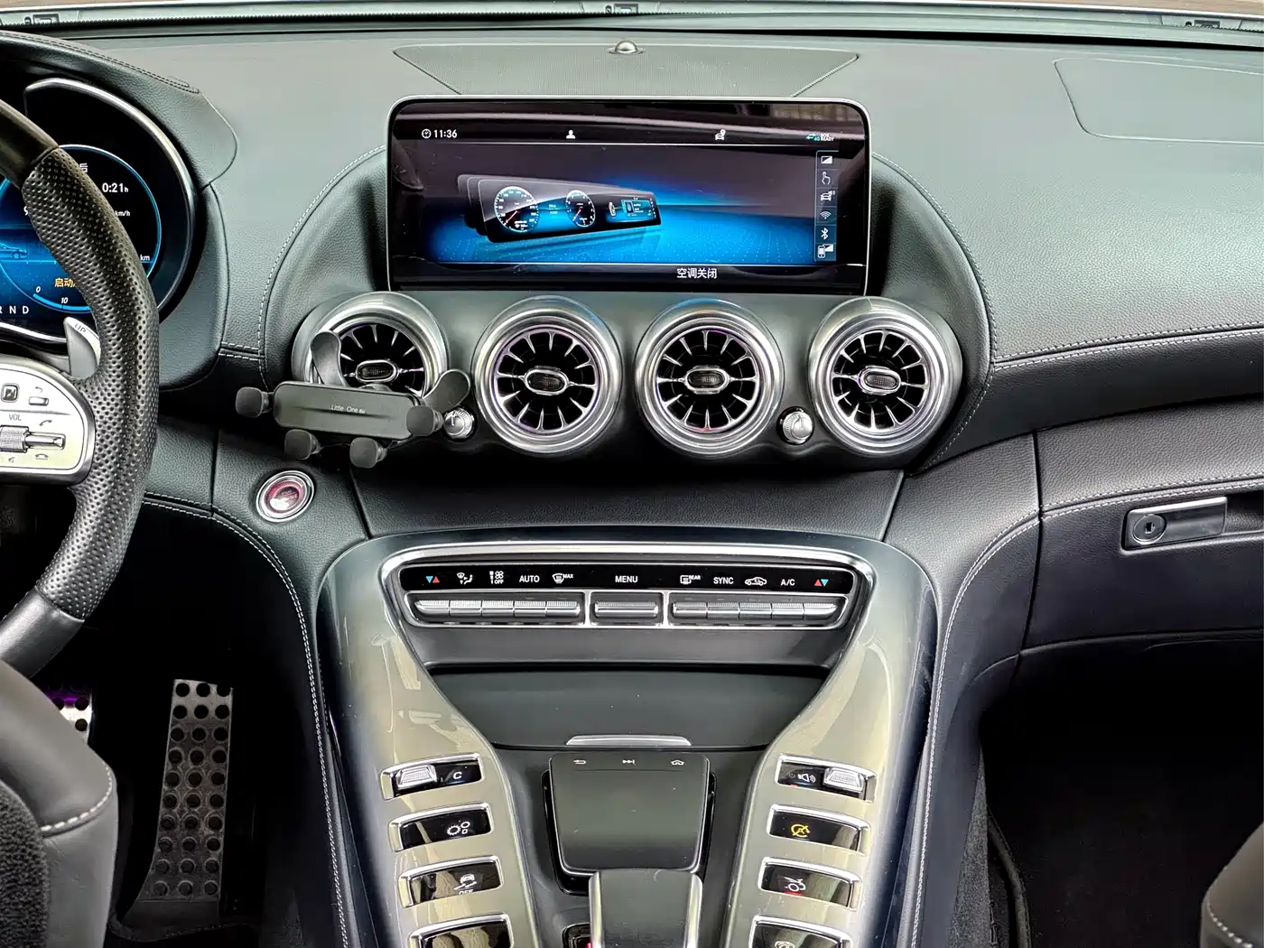 MERCEDES-BENZ AMG GT