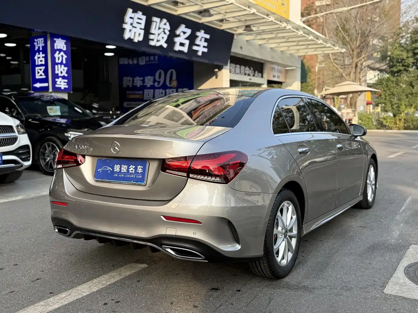Mercedes-Benz A-Class 2021 A 200 L Sport Sedan Fashion Edition фото 5