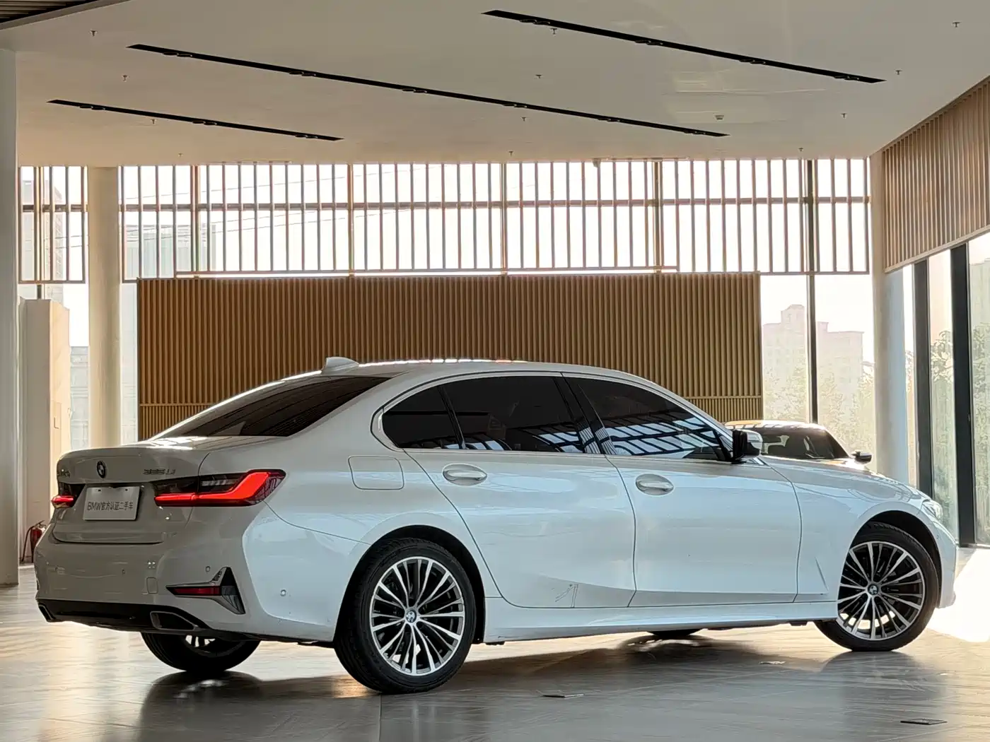 BMW 3 Series 2020 325Li Launch Edition фото 2