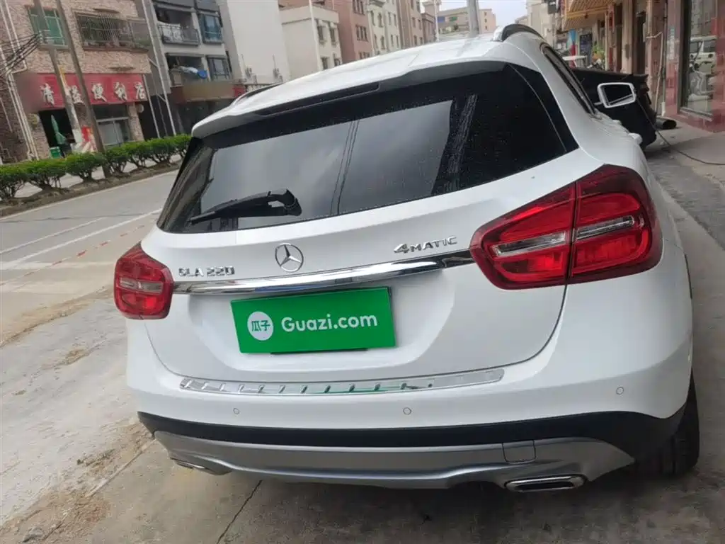 Mercedes-Benz GLA 2016 GLA 220 4MATIC Fashion фото 6