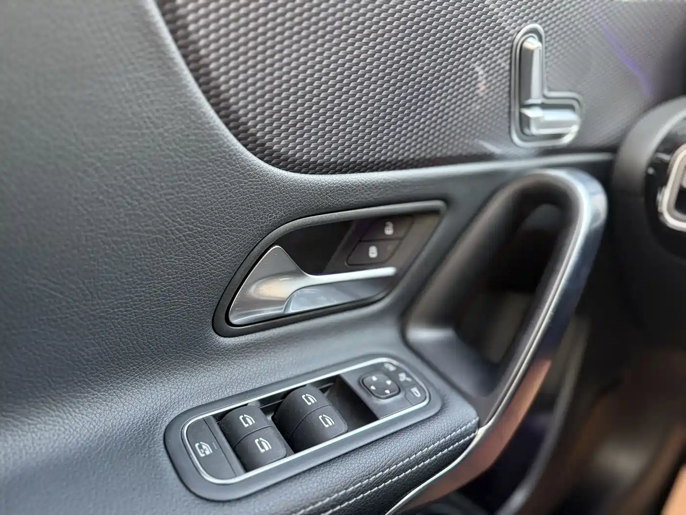 Mercedes-Benz A-Class 2021 A 200 L Sport Sedan Fashion Edition фото 19