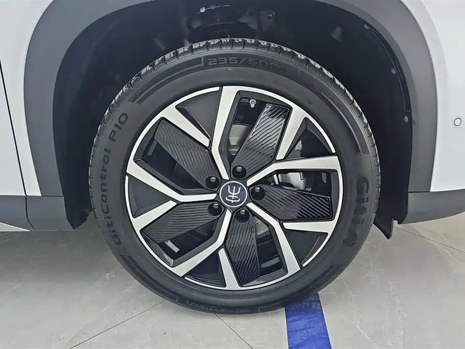 BYD Song L DM-i 2025 Smart Drive 160km Premium фото 6
