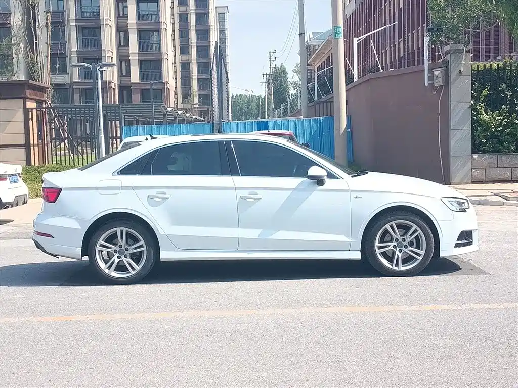 Audi A3 2019 Limousine 35 TFSI Fashion China VI фото 8