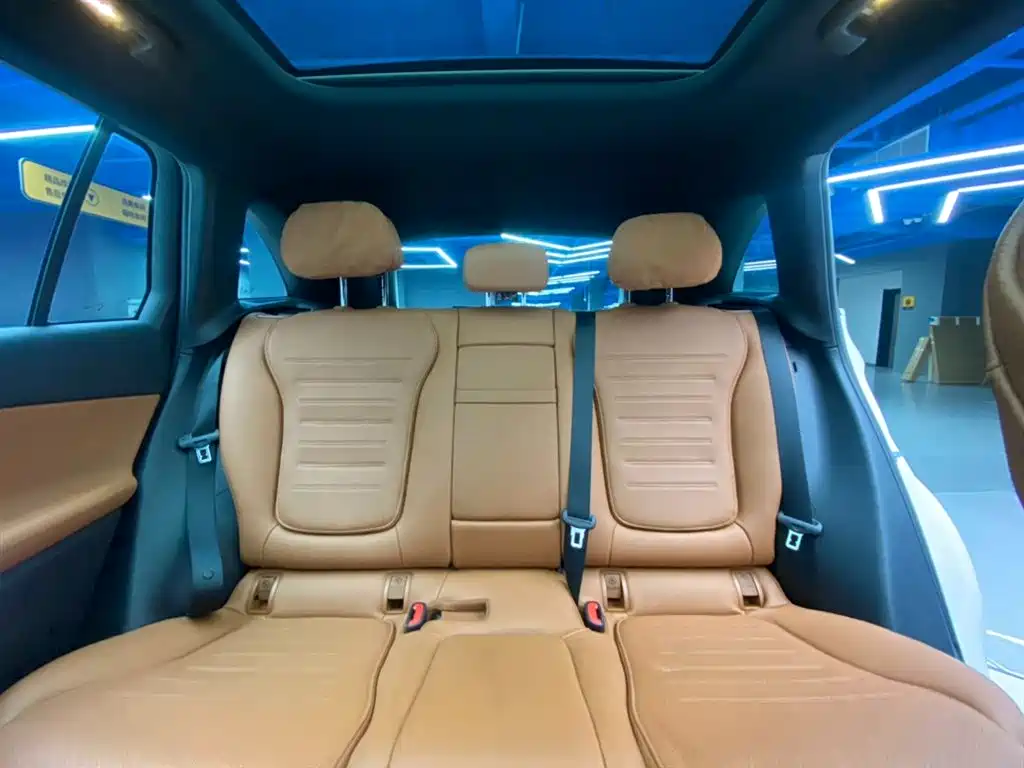 Mercedes-Benz GLC 2023 GLC 300 L 4MATIC Sport 5-Seater фото 19
