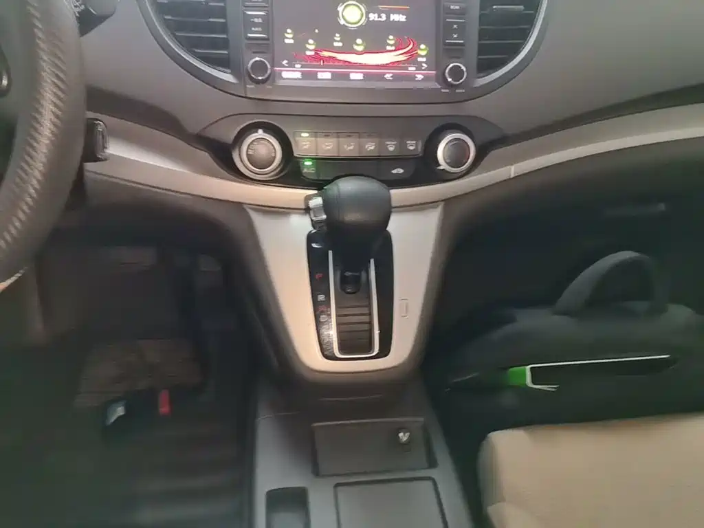 Фото 14 - Honda CR-V
