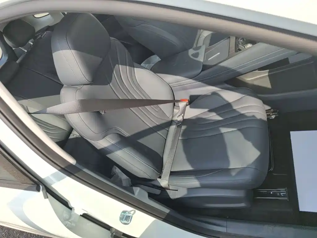 Geely Galaxy Galaxy E5 2026 2026 530km Voyager Edition