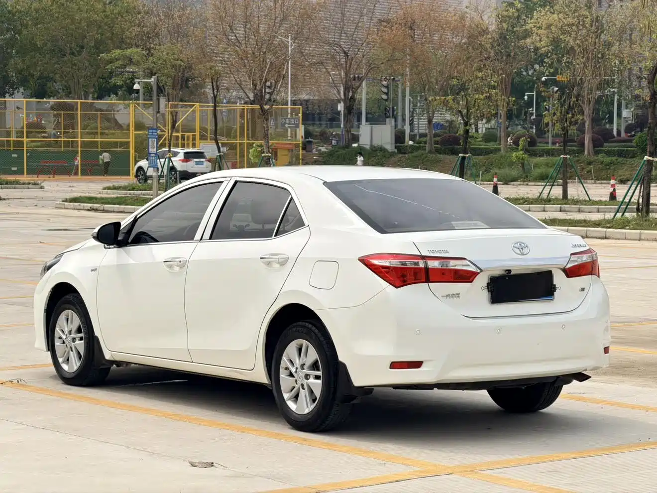 Toyota Corolla 2017 1.6L CVT GL фото 5
