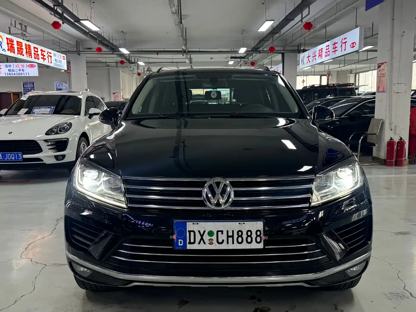 Volkswagen Touareg 2017 3.0TSI Explorer Edition фото 2