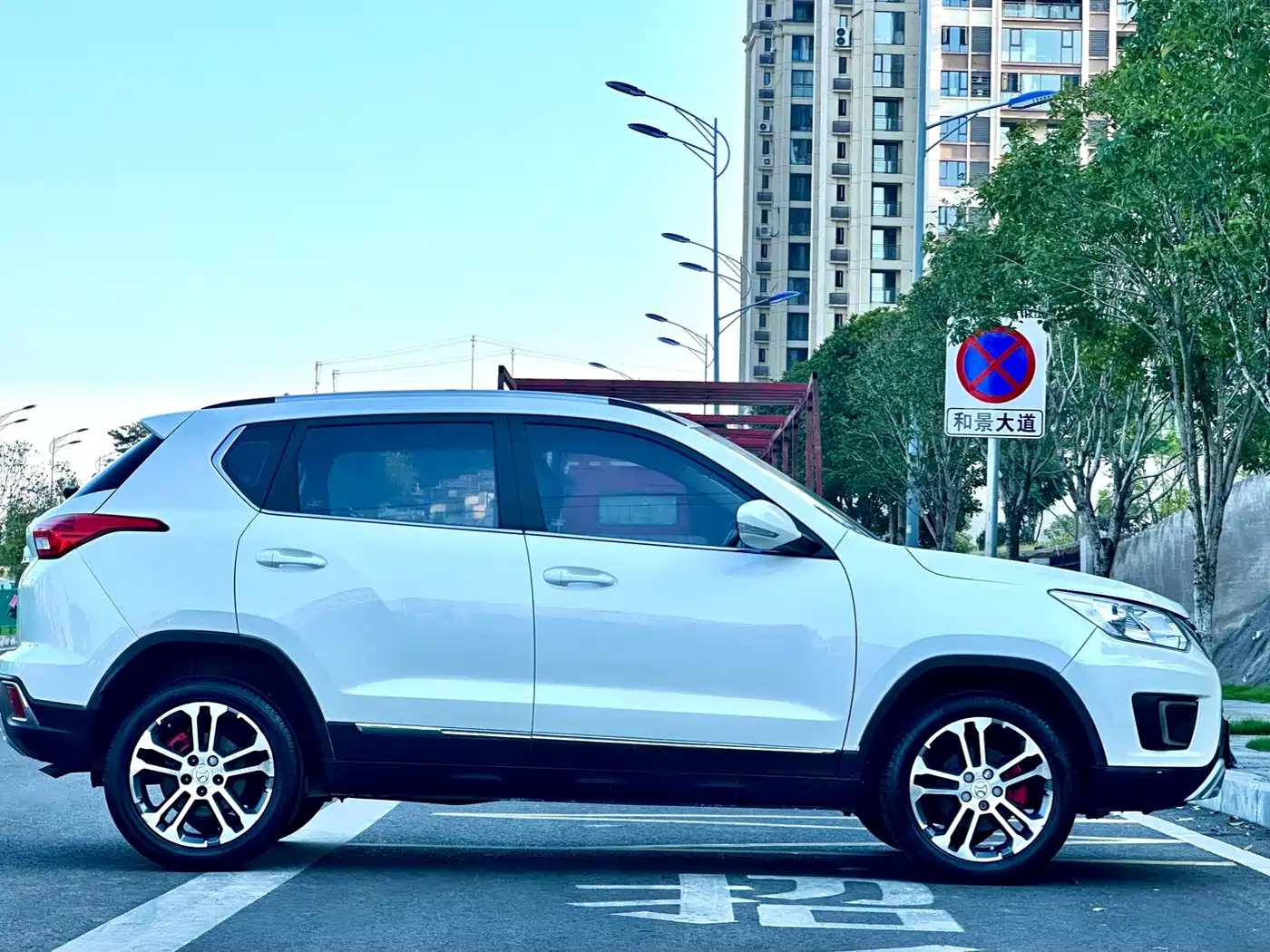 BAIC Senova X35 2016 2016 1.5L Automatic Luxury Edition