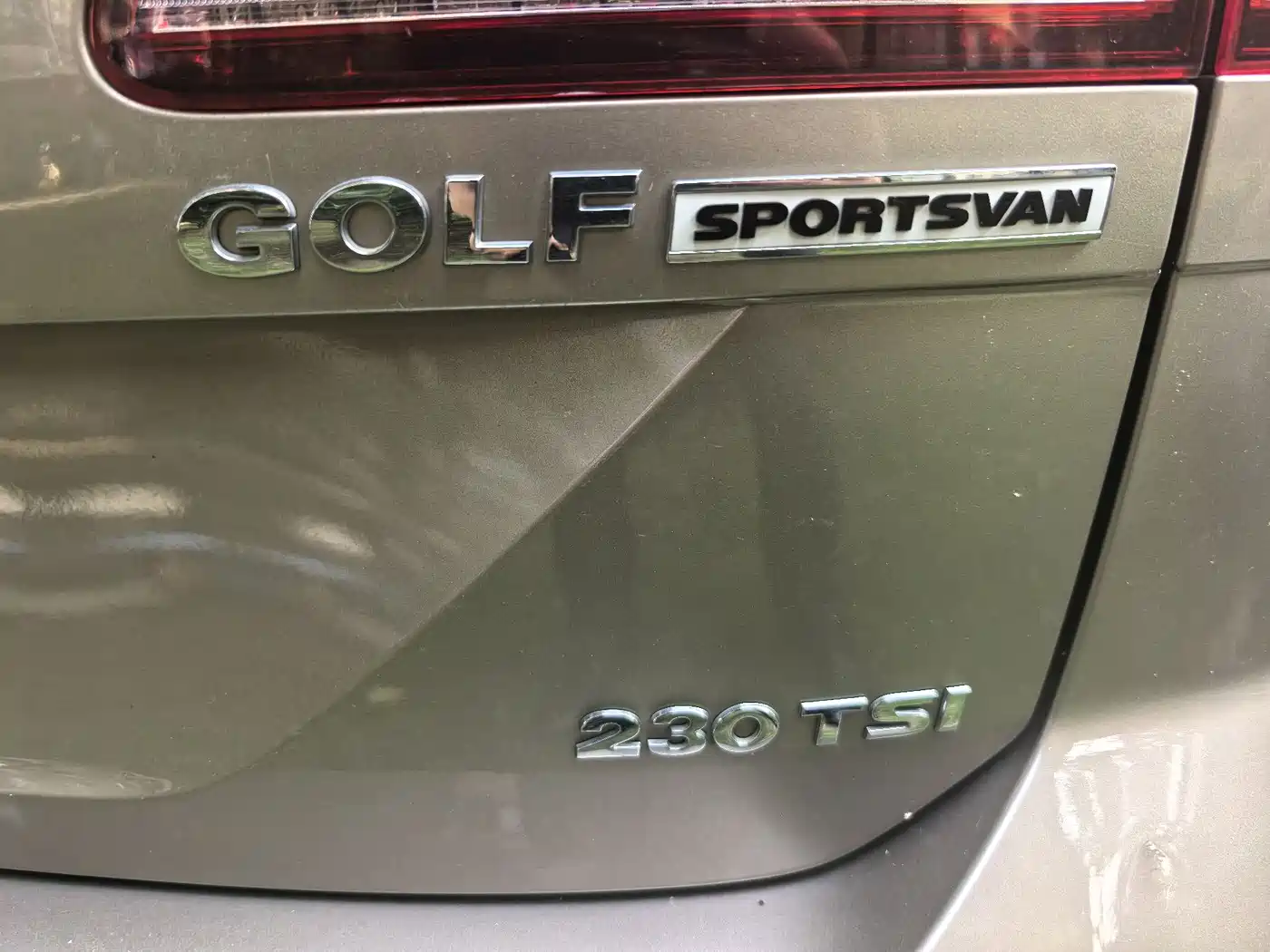 Volkswagen Golf Sportsvan 2018 230TSI Automatic Progressive фото 12