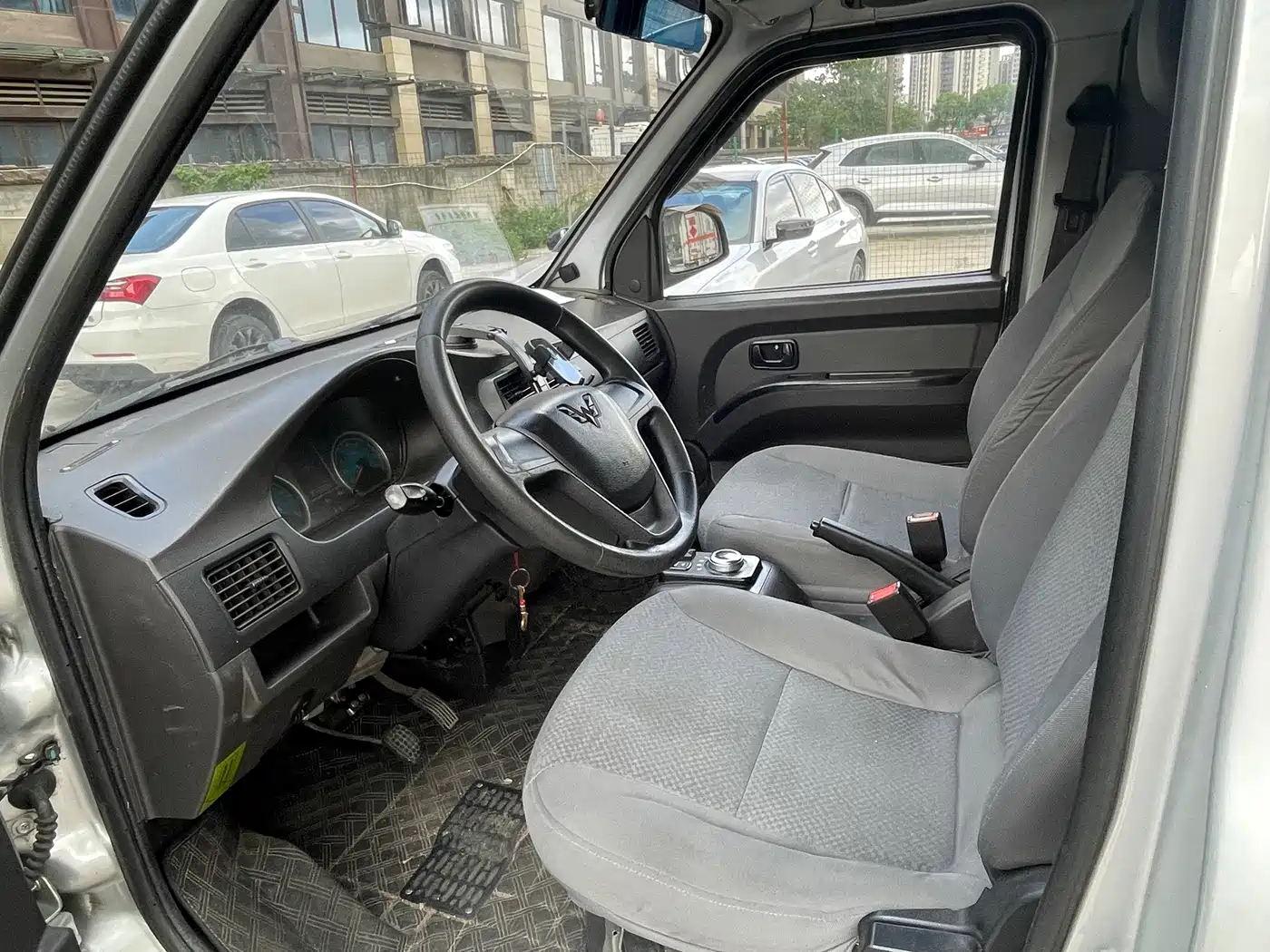 Wuling Motors Wuling EV50 2022 2021 Van Logistics Vehicle with Lishen 41.6kWh Tongyu Electronic Control