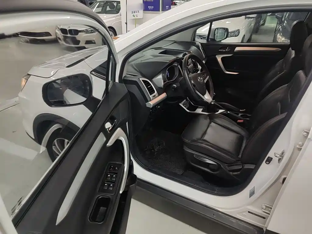 JAC Refine S3 2015 2016 1.5L Manual Luxury Smart
