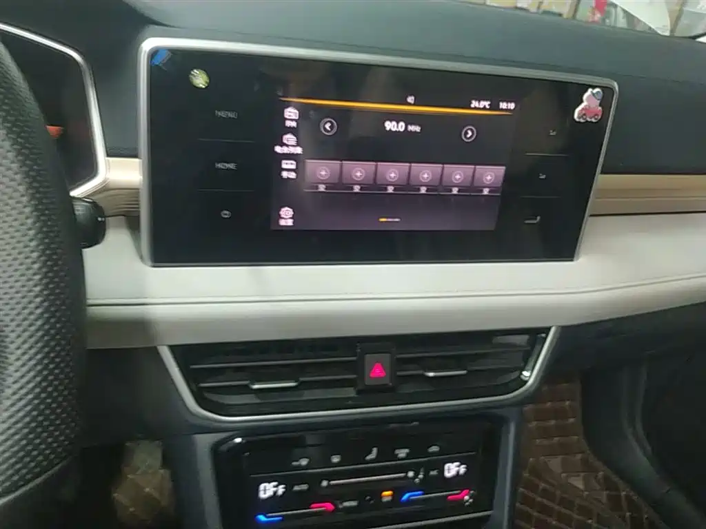 Volkswagen Tharu 2023 300TSI 2WD Bright Moon Edition фото 13