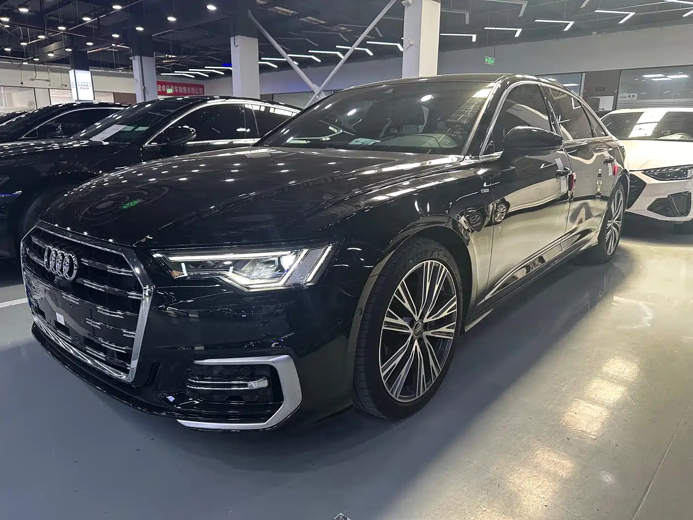Audi A6L 2023 45 TFSI Premium Selection Elegance