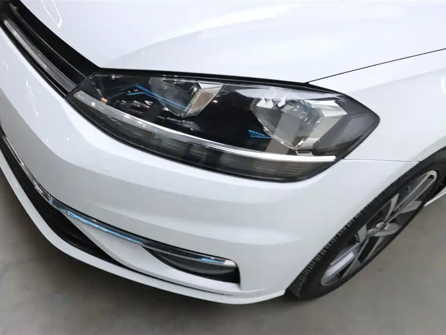 Volkswagen Golf 2019 280TSI DSG Luxury (China V) фото 32