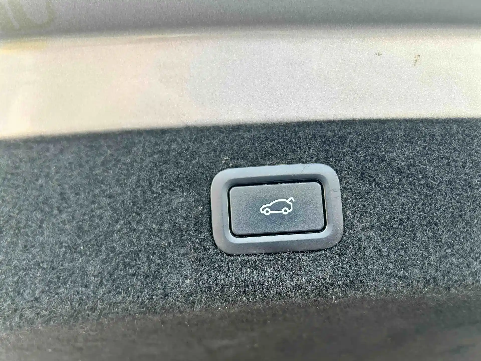 Фото 21 - XPeng P7