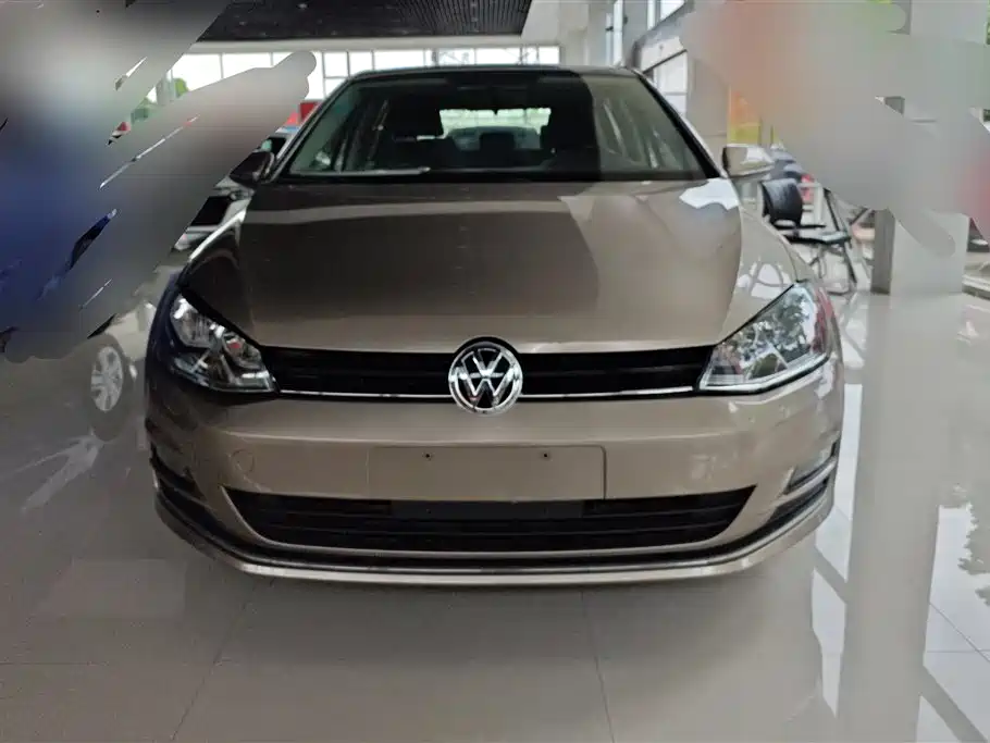 Volkswagen Golf 2016 1.6L Automatic Comfort фото 2