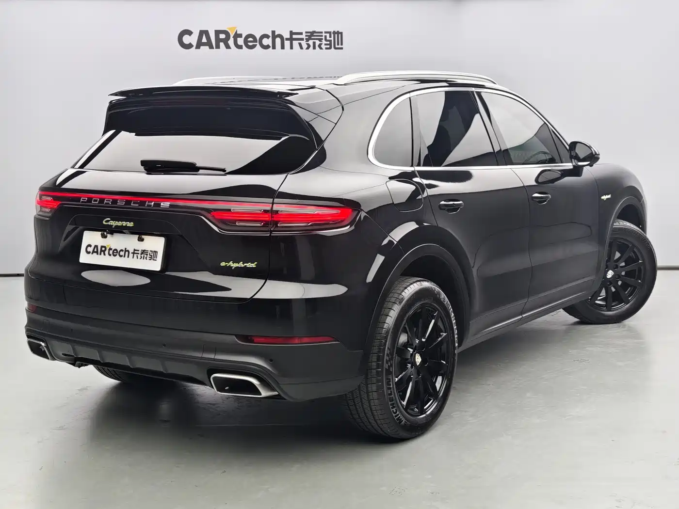 Porsche Cayenne New Energy 2019 Cayenne E-Hybrid 2.0T фото 4