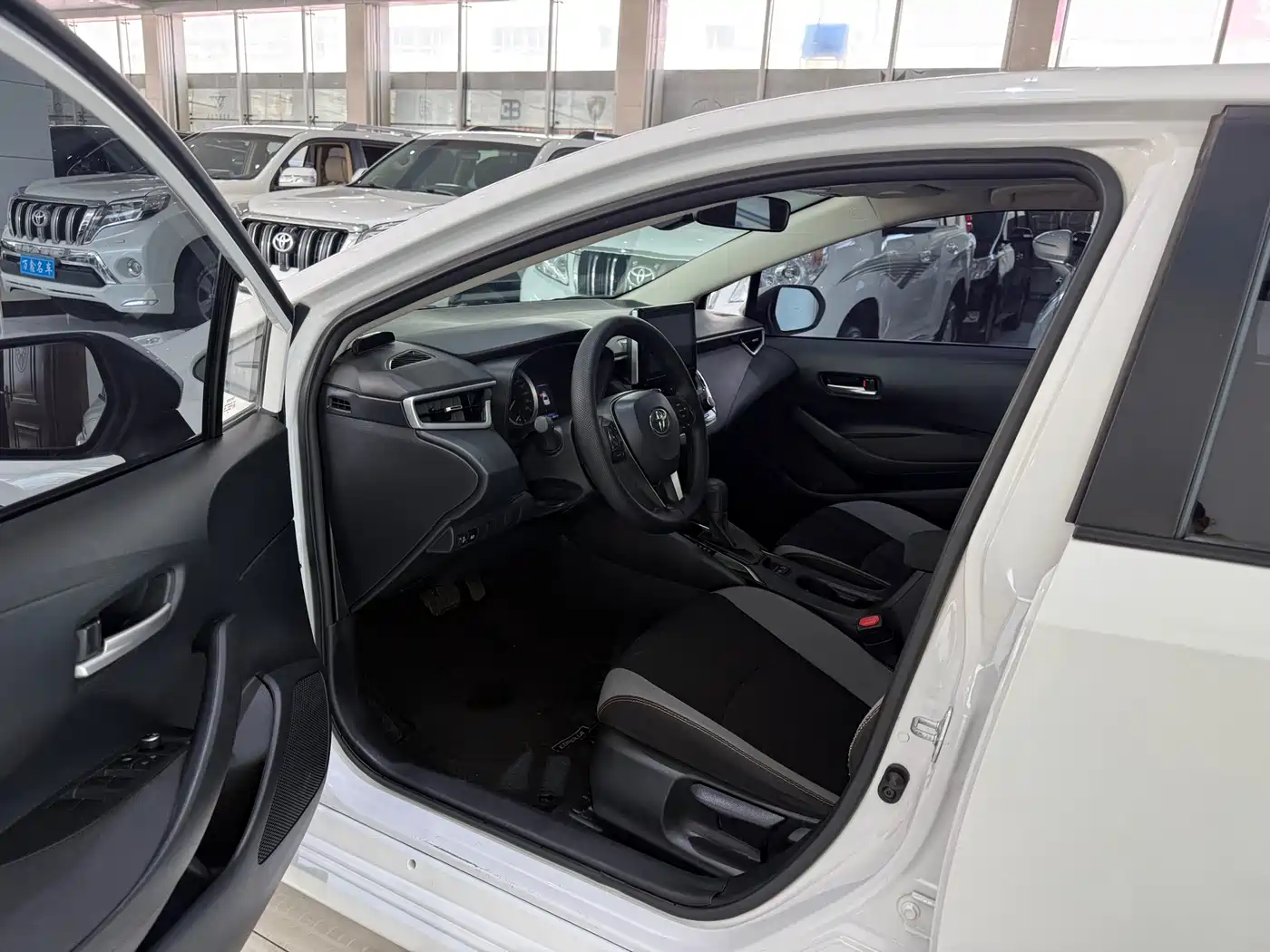 Toyota Corolla 2021 1.2T S-CVT Pioneer PLUS Edition фото 6