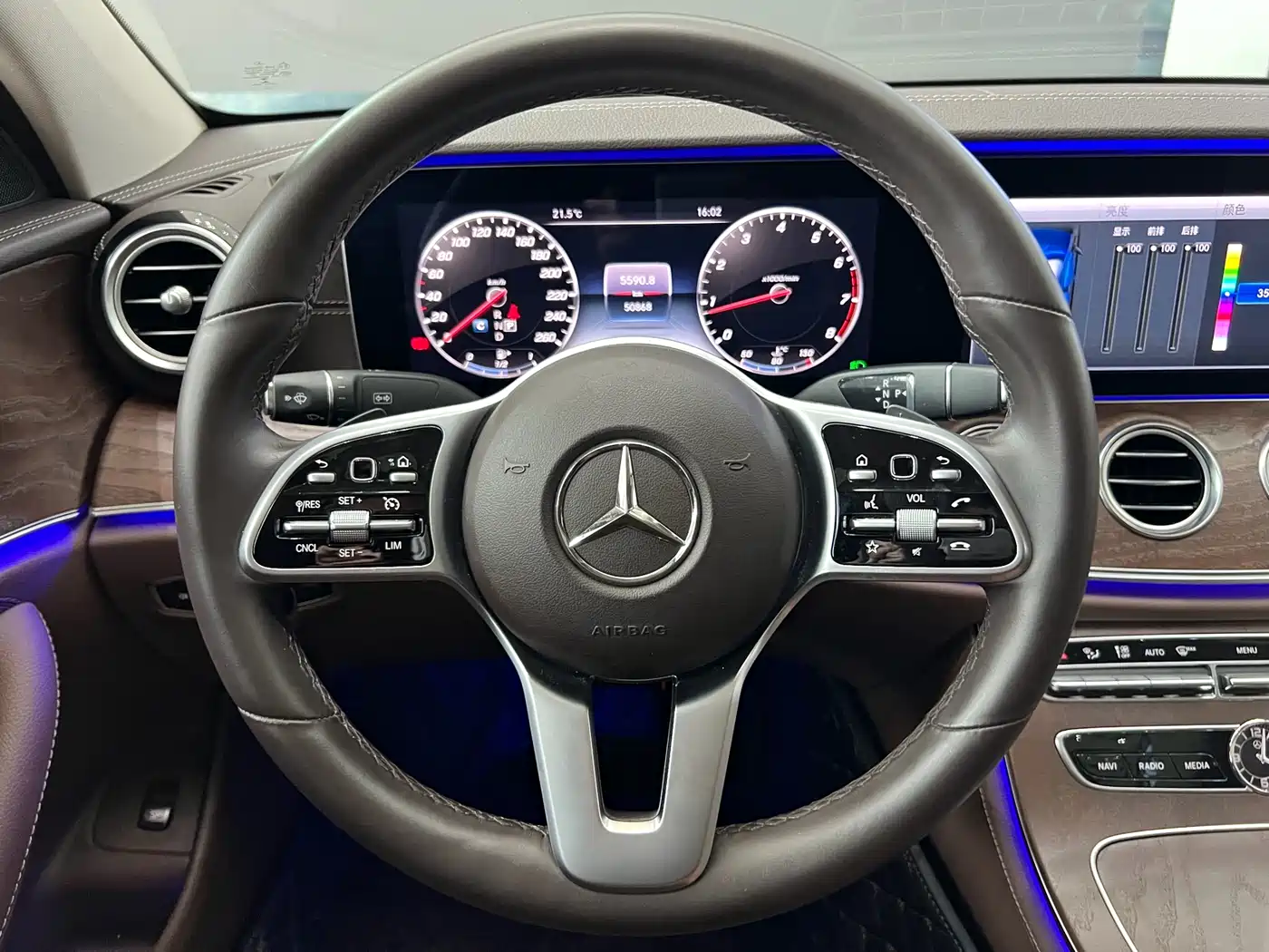 Mercedes-Benz E-Class 2020 Facelift E 300 L Exclusive фото 24