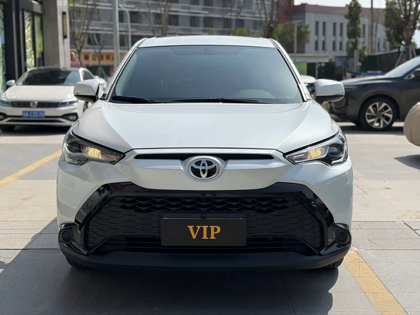 Toyota Frontlander 2024 2.0L CVT Elite Plus Edition фото 2