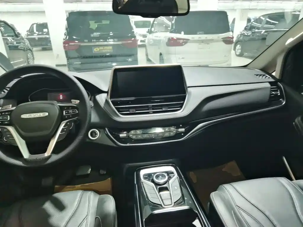 SAIC Maxus Maxus G20 2021 PLUS 2.0T Gasoline Automatic Elegance Edition фото 10